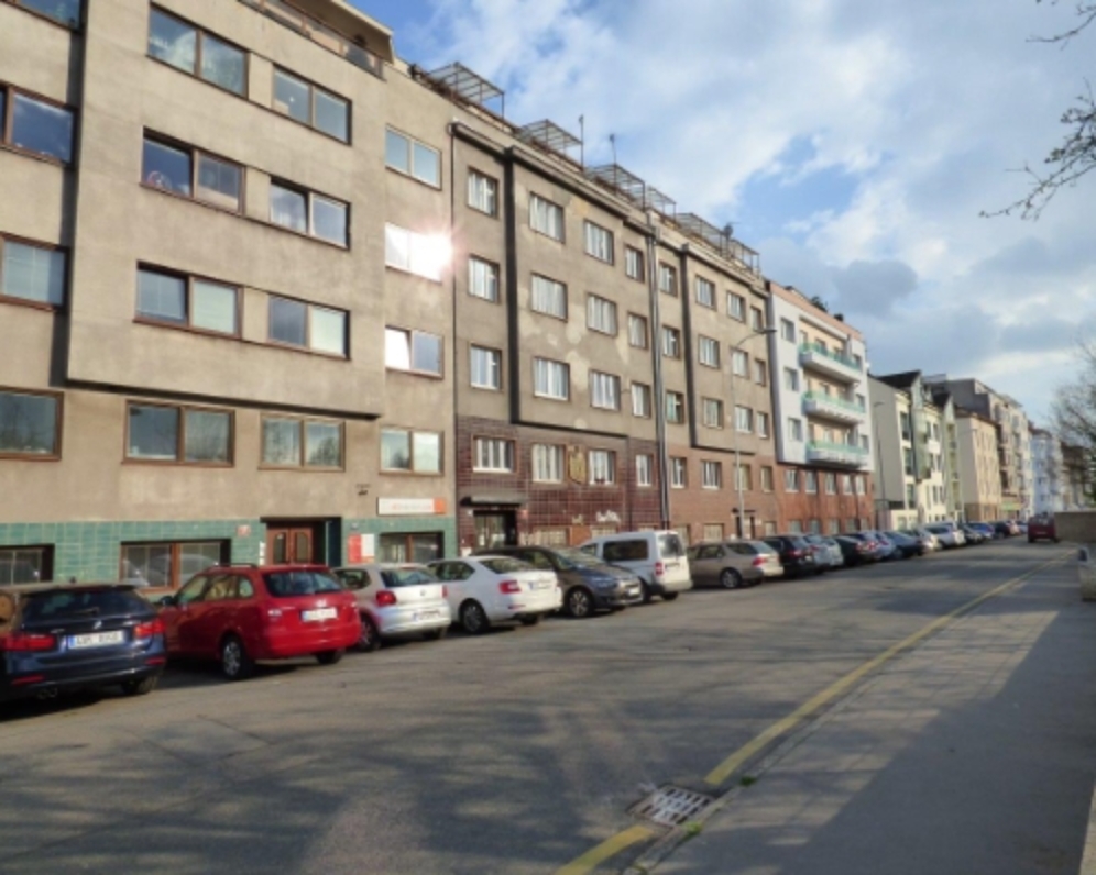 Prodej bytu 2+KK 47 m² s garáží v Praze Podolí