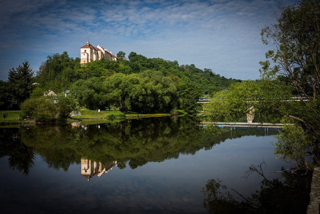 Prodej rodinného domu 2+1 (pozemek 252m2) v Nižboru