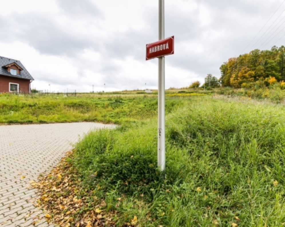 Prodej stavebního pozemku 965 m² v obci Vysoký Újezd